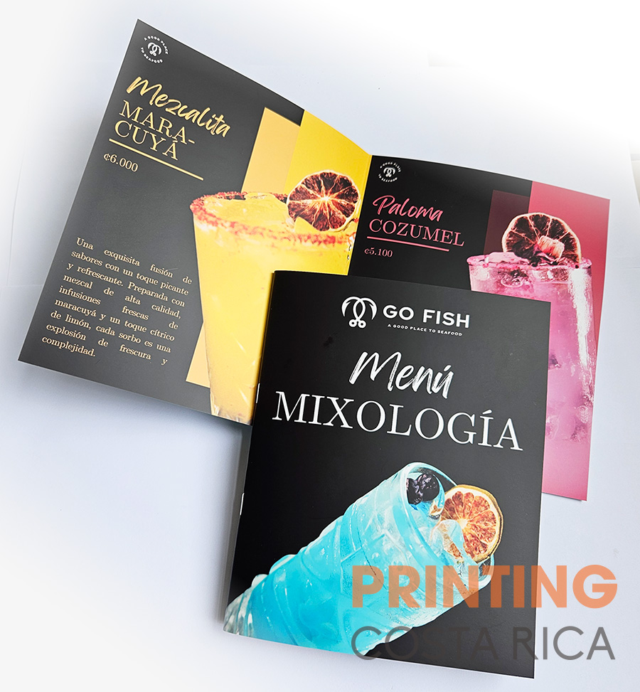 fotografía de un menú con laminado mate y grapado