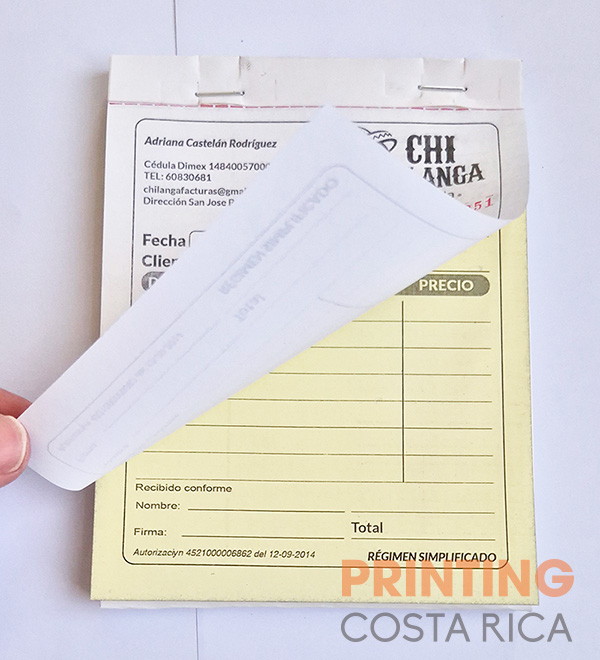 fotografía en bloque de formularios original y una copia impreso por printing cr