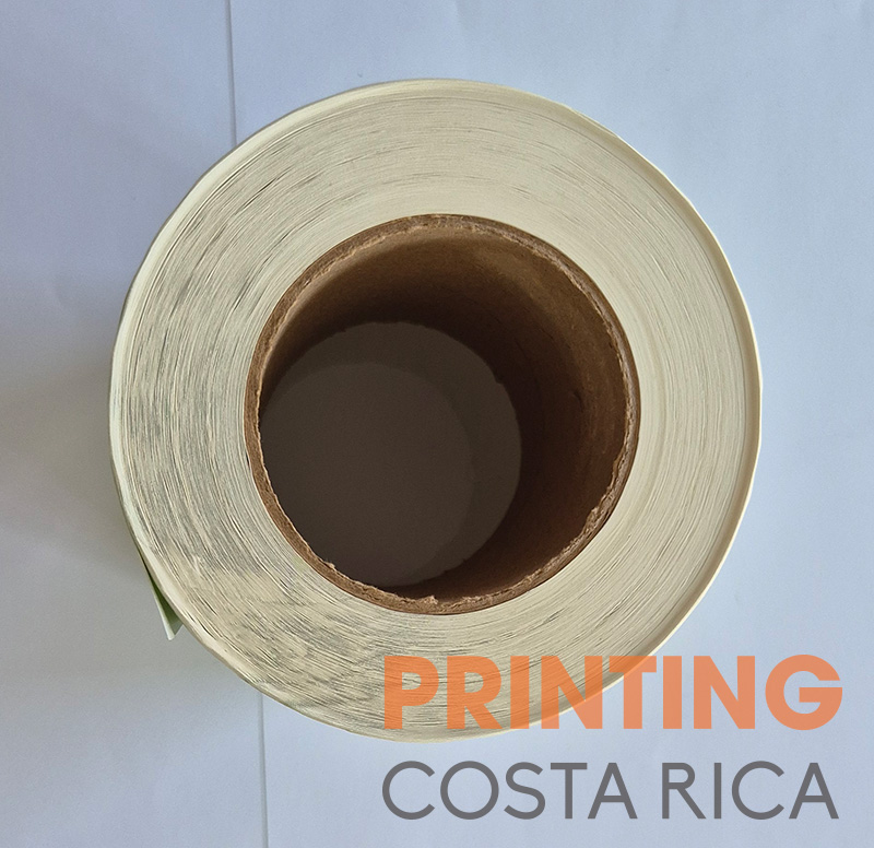 foto de etiqueta en rollo costa rica